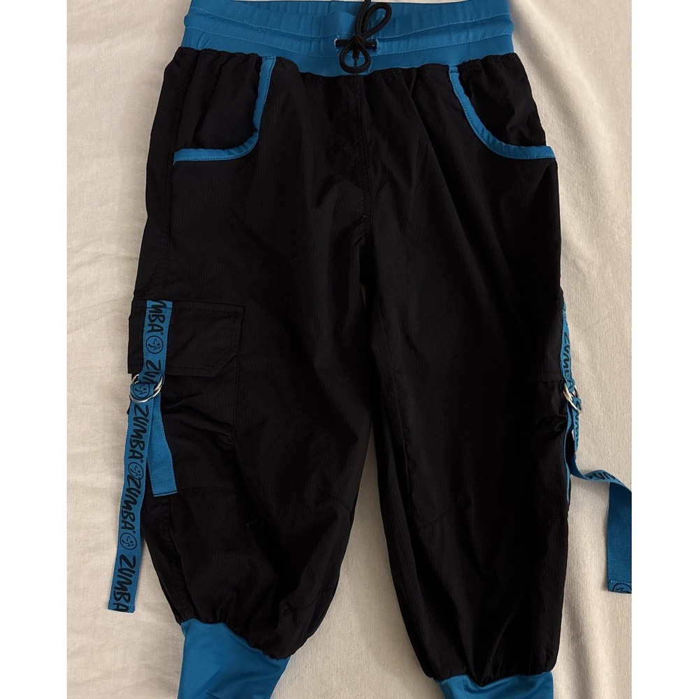 Zumba Wear Y2K Black Cargo Capri Jogger Pants Electric Blue Straps & Waist XS